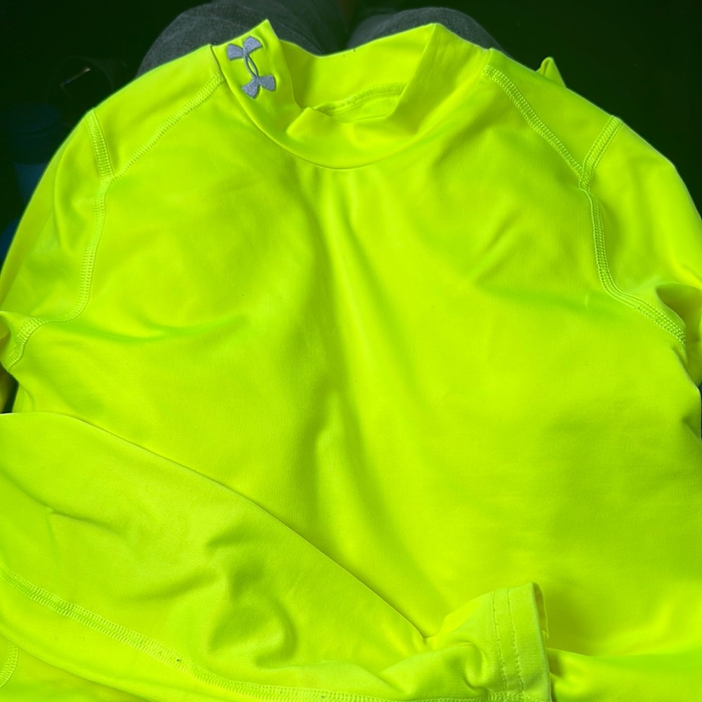 Youth Medium tight fit top cold gear